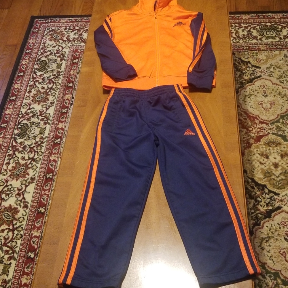 Childrens size 5 adidas track suit